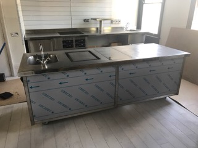 Cooking induction suite in situ