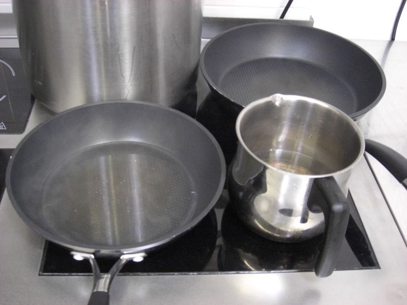 four zone induction with pans